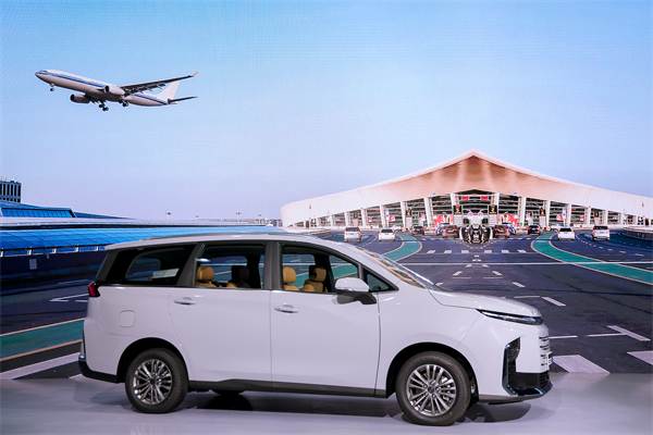 大空间、更省钱、长续航，“国民家用MPV”上汽大通G50混动MPV开启预售，满足家庭用车、旅游出行等全需求！