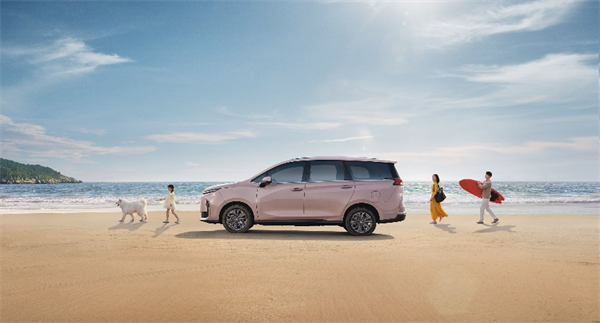 全球唯一10万级混动MPV——上汽大通 G50 混动上市，售价13.98万起