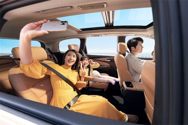 全球唯一10万级混动MPV——上汽大通 G50 混动上市，售价13.98万起